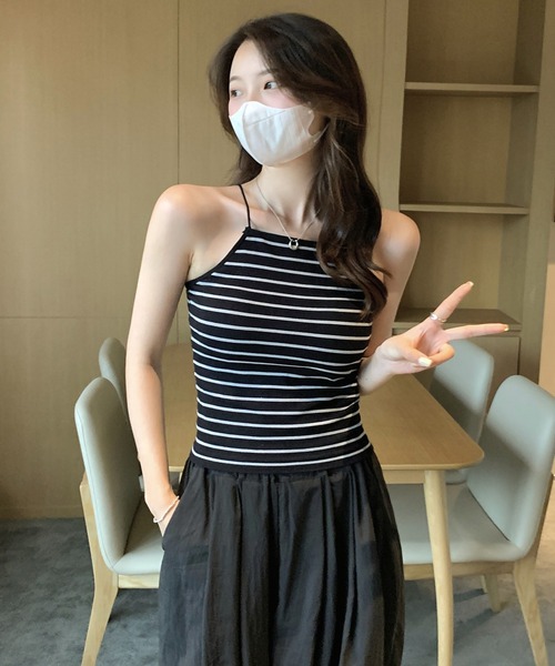ALTROSE(アルトローズ)の「【パッド付】スパゲッティストラップ アメスリ キャミソール ブラトップ(キャミソール・レディース・ホワイト×ブラック/ブラック×ホワイト/ブラック/ホワイト・FREE)」の14枚目の写真