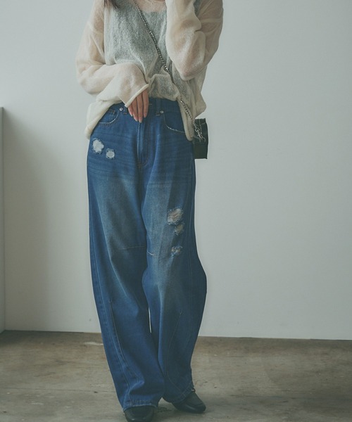 AO2（アオズ）の「Damage Curve Denim / ダメージ加工 カーブデニム
