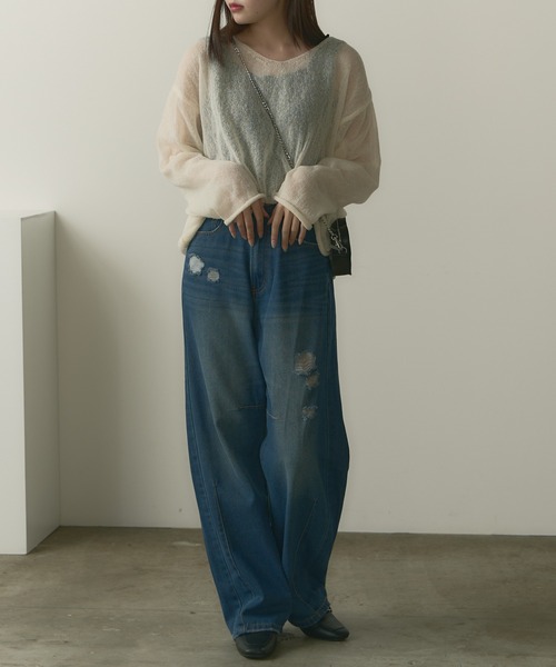 AO2(アオズ)の「Damage Curve Denim / ダメージ加工 カーブデニムパンツ(デニムパンツ・レディース・ライトブルー/ネイビー/ホワイト・M/S)」の16枚目の写真