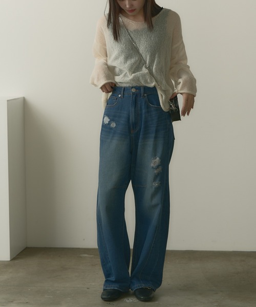 AO2(アオズ)の「Damage Curve Denim / ダメージ加工 カーブデニムパンツ(デニムパンツ・レディース・ライトブルー/ネイビー/ホワイト・M/S)」の17枚目の写真