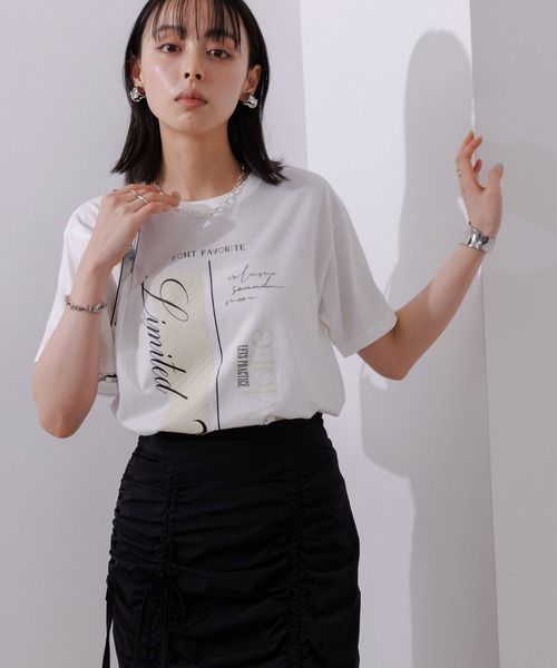 Eimee Law（エイミーロウ）の「2トーンニュアンスロゴTシャツ（Tシャツ/カットソー・レディース・スミクロ/オフホワイト・38）」の10枚目の写真