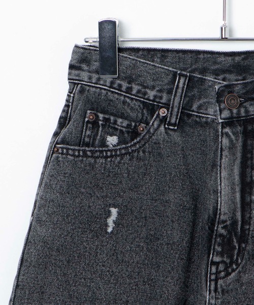 WEGO（ウィゴー）の「WEGO/ダメージデニムショートパンツ（デニムパンツ・レディース・ライトインディゴブルー/ブラック系その他/ブルー系1・X-SMALL/SMALL/MEDIUM）」の21枚目の写真