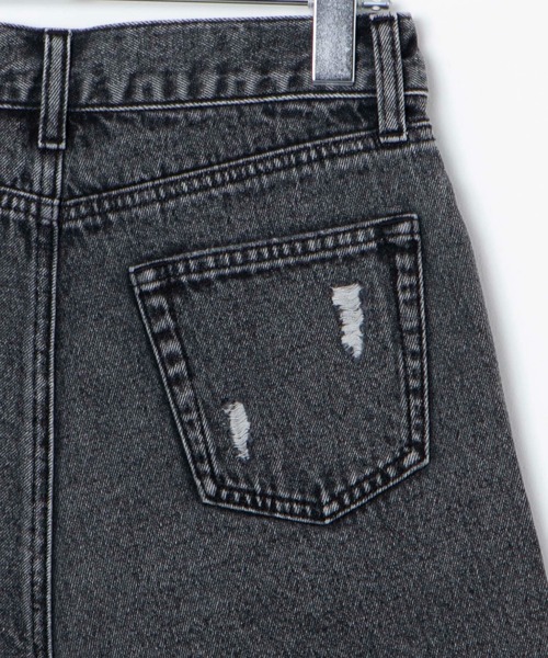 WEGO（ウィゴー）の「WEGO/ダメージデニムショートパンツ（デニムパンツ・レディース・ライトインディゴブルー/ブラック系その他/ブルー系1・X-SMALL/SMALL/MEDIUM）」の19枚目の写真