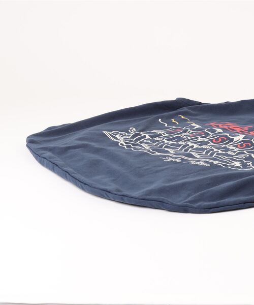 TCSS(ティーシーエスエス)の「HAND BAG/Critical Slide(クリティカルスライド)TCSSA4サイズ収納可能タンクトップ風デザインユニークハンドバッグ(トートバッグ・メンズ・ネイビー・FREE)」の4枚目の写真
