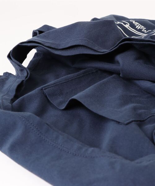 TCSS(ティーシーエスエス)の「HAND BAG/Critical Slide(クリティカルスライド)TCSSA4サイズ収納可能タンクトップ風デザインユニークハンドバッグ(トートバッグ・メンズ・ネイビー・FREE)」の3枚目の写真