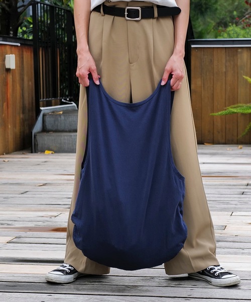 TCSS(ティーシーエスエス)の「HAND BAG/Critical Slide(クリティカルスライド)TCSSA4サイズ収納可能タンクトップ風デザインユニークハンドバッグ(トートバッグ・メンズ・ネイビー・FREE)」の8枚目の写真