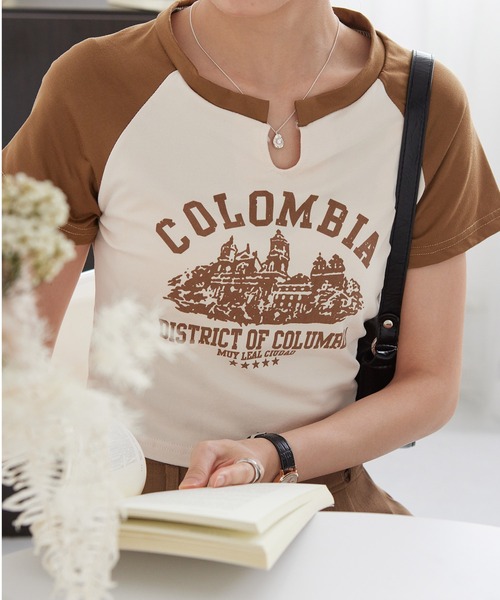 MAISON DE THERESE（メゾン ド テレーズ）の「カレッジロゴ　バイカラー　ショート丈　プリントTシャツ（Tシャツ/カットソー・レディース・ベージュ/ホワイト・S/M/L）」の3枚目の写真