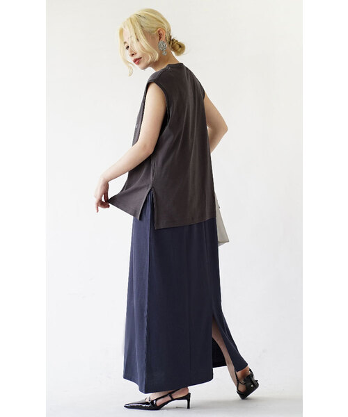 hunch(ハンチ)の「ミニロゴ ノースリーブカットソー(Tシャツ/カットソー・レディース・グレー/オフホワイト・フリー)」の4枚目の写真