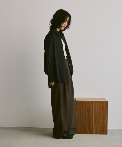 Aunt Marie's(アントマリーズ)の「タックボリュームスリーブオーバーサイズシャツ(シャツ/ブラウス・レディース・サックスブルー/ブラック/ホワイト・FREE)」の17枚目の写真