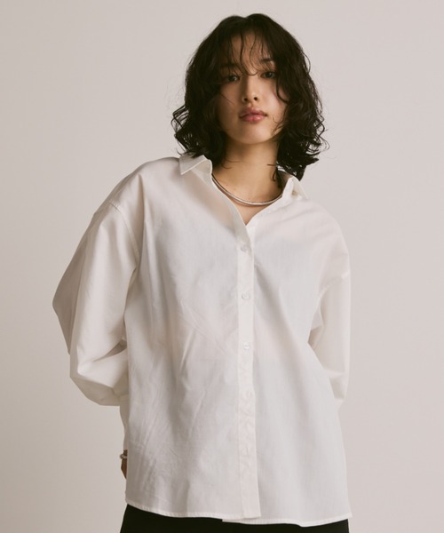 Aunt Marie's(アントマリーズ)の「タックボリュームスリーブオーバーサイズシャツ(シャツ/ブラウス・レディース・サックスブルー/ブラック/ホワイト・FREE)」の4枚目の写真