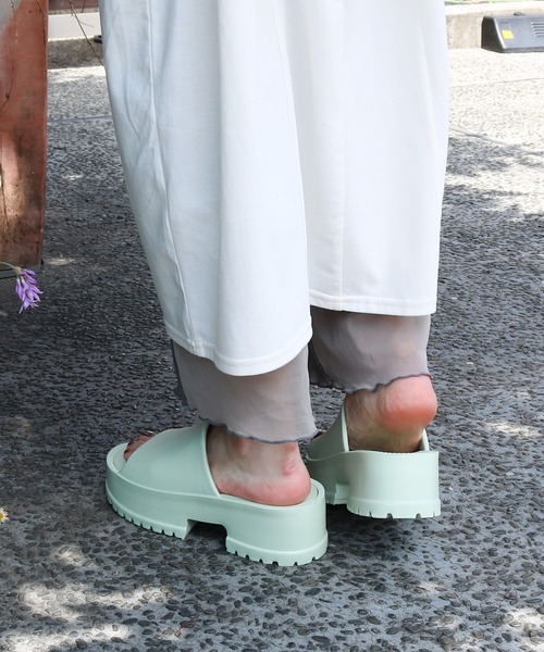 Balancoire（ブランコアール）の「超軽量ワントーンスライドサンダル（サンダル・レディース・グレー/ブラック/アイボリー/グリーン・M/L/LL/S）」の8枚目の写真