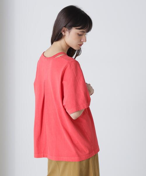 AVIREX(アヴィレックス)の「OPEN NECK BACK TACK FADEWASH T-SHIRT/オープンネック バックタック フェイドウォッシュTシャツ(Tシャツ/カットソー・レディース・レッド/チャコールグレー/アイボリー・F)」の7枚目の写真