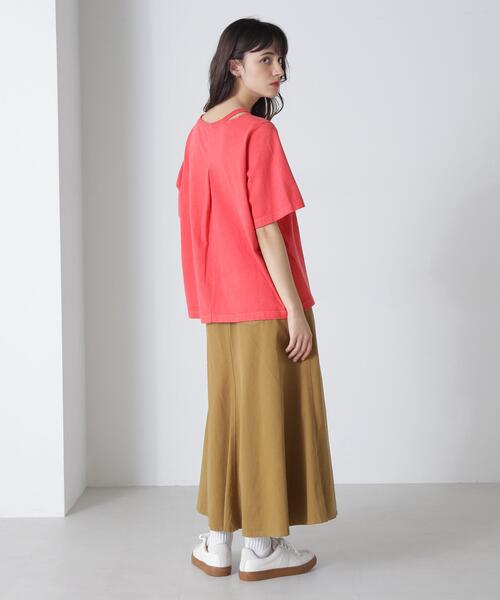AVIREX(アヴィレックス)の「OPEN NECK BACK TACK FADEWASH T-SHIRT/オープンネック バックタック フェイドウォッシュTシャツ(Tシャツ/カットソー・レディース・レッド/チャコールグレー/アイボリー・F)」の9枚目の写真