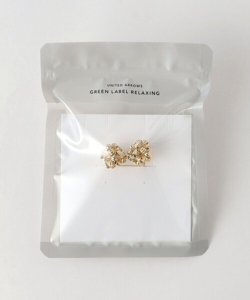 green label relaxing(グリーンレーベルリラクシング)の「カットビーズ ボール イヤリング(イヤリング・レディース・ゴールド/シルバー・FREE)」の9枚目の写真