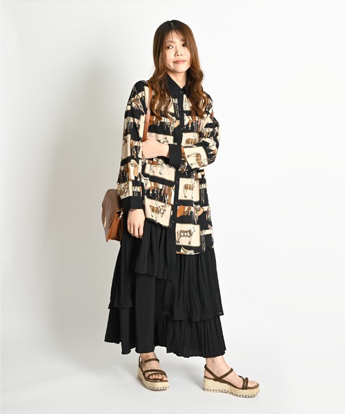 MARAI(マーライ)の「馬柄 シアーシャツ チュニック 裾プリーツ 総柄(シャツ/ブラウス・レディース・ブラック・FREE)」の10枚目の写真