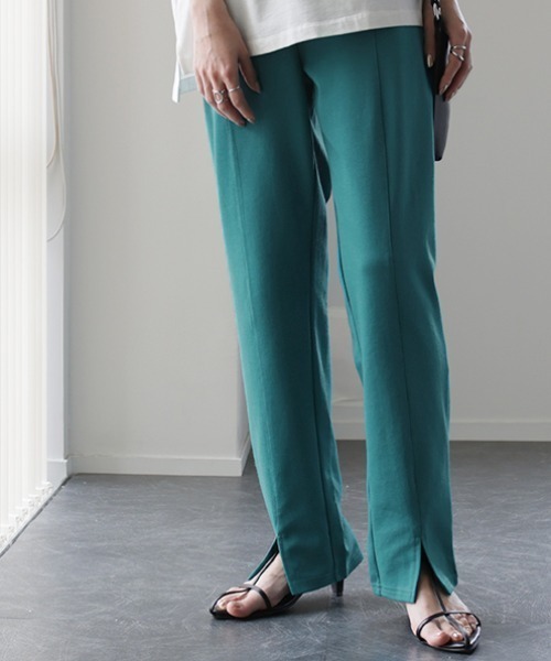 HUG.U（ハグユー）の「スリットパンツ（スウェットパンツ・レディース・ダークグリーン/オレンジ/ミント/チャコール/ライトグレー/ライム/ブラック/ブルーグリーン/スモークピンク/ライトベージュ・FREE）」の8枚目の写真