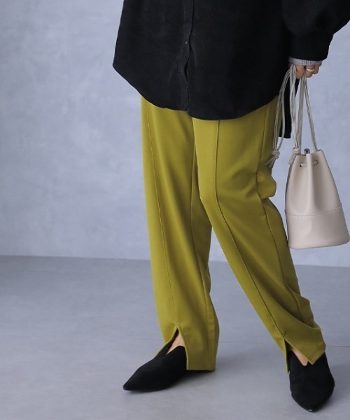 HUG.U（ハグユー）の「スリットパンツ（スウェットパンツ・レディース・ダークグリーン/オレンジ/ミント/チャコール/ライトグレー/ライム/ブラック/ブルーグリーン/スモークピンク/ライトベージュ・FREE）」の11枚目の写真