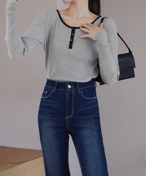 CHAN ME（チャンミ）の「ヘンリーネックプルオーバー（Tシャツ/カットソー・レディース・ホワイト/グレー/ベージュ/ブラック・MEDIUM/LARGE/X-LARGE）」の8枚目の写真