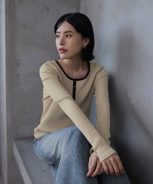 CHAN ME（チャンミ）の「ヘンリーネックプルオーバー（Tシャツ/カットソー・レディース・ホワイト/グレー/ベージュ/ブラック・MEDIUM/LARGE/X-LARGE）」の17枚目の写真