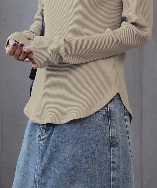 CHAN ME（チャンミ）の「ヘンリーネックプルオーバー（Tシャツ/カットソー・レディース・ホワイト/グレー/ベージュ/ブラック・MEDIUM/LARGE/X-LARGE）」の18枚目の写真