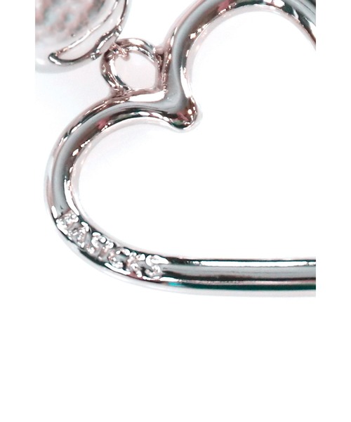 BASICKS（ベイシックス）の「HEART CHAIN（ピアス（両耳用）・レディース・シルバー・ONE SIZE）」の5枚目の写真