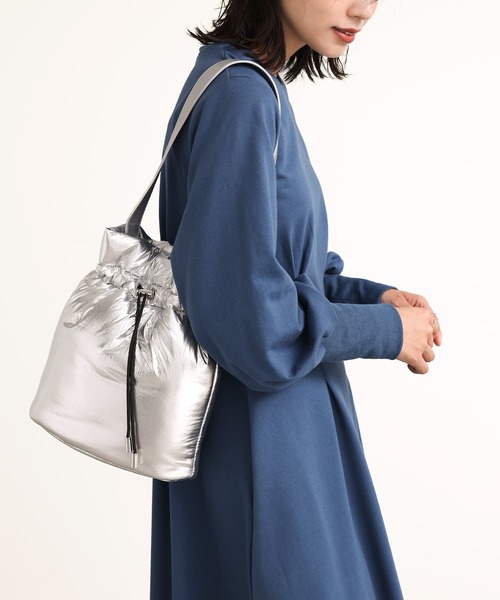 n'OrLABEL（ノアールレーベル）の「『パデッドデザイントートバッグ』（トートバッグ・レディース・シルバー/ブロンズ/ブラック・FREE）」の14枚目の写真