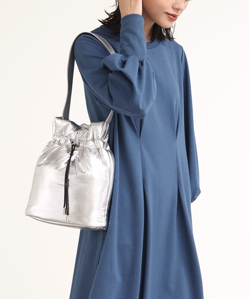 n'OrLABEL（ノアールレーベル）の「『パデッドデザイントートバッグ』（トートバッグ・レディース・シルバー/ブロンズ/ブラック・FREE）」の22枚目の写真