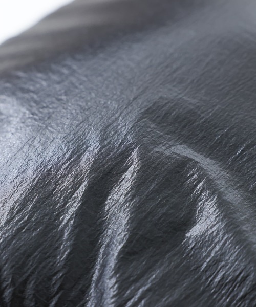 n'OrLABEL（ノアールレーベル）の「『パデッドデザイントートバッグ』（トートバッグ・レディース・シルバー/ブロンズ/ブラック・FREE）」の11枚目の写真