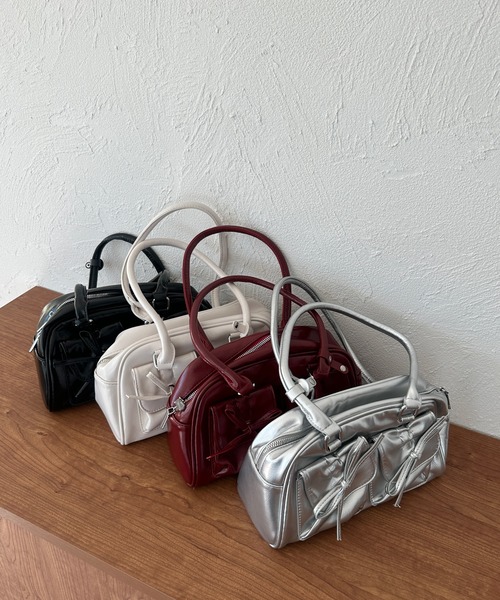 kutir（クティール）の「kutirlune／リボンポケットボストンバッグ（ボストンバッグ・レディース・シルバー/ブラック/レッド/ホワイト・FREE）」の5枚目の写真