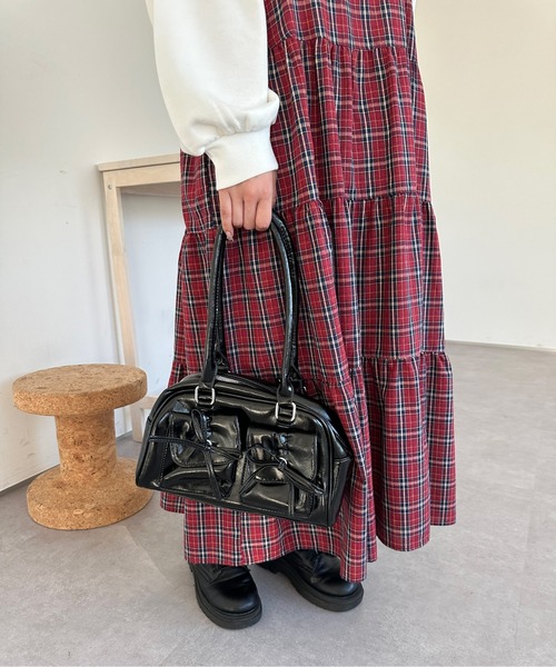 kutir（クティール）の「kutirlune／リボンポケットボストンバッグ（ボストンバッグ・レディース・シルバー/ブラック/レッド/ホワイト・FREE）」の22枚目の写真