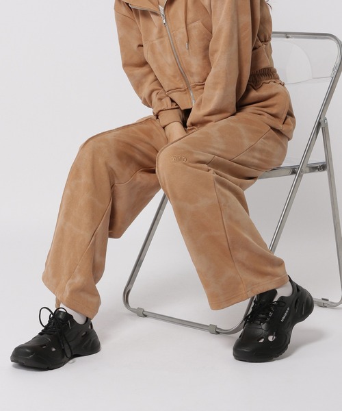 3.3 Field Trip （3.3フィールドトリップ）の「【セットアップ対応】3.3 Field Trip／ピグメントロングパンツ（スウェットパンツ・レディース・ブラウン/ライトグレー・FREE）」の2枚目の写真