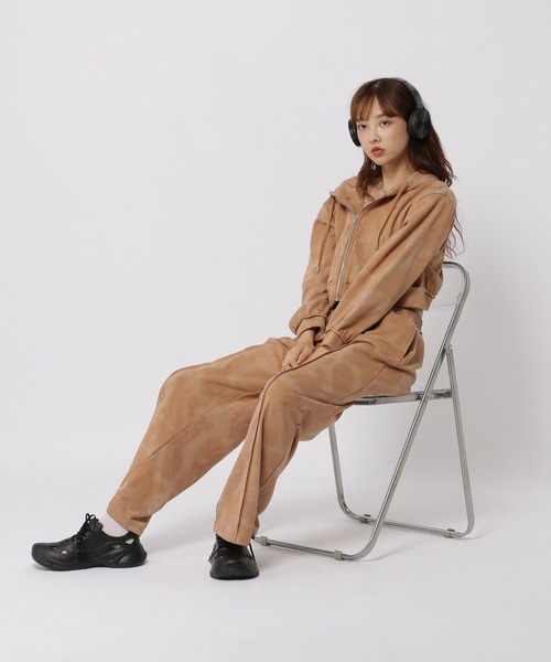 3.3 Field Trip （3.3フィールドトリップ）の「【セットアップ対応】3.3 Field Trip／ピグメントロングパンツ（スウェットパンツ・レディース・ブラウン/ライトグレー・FREE）」の3枚目の写真