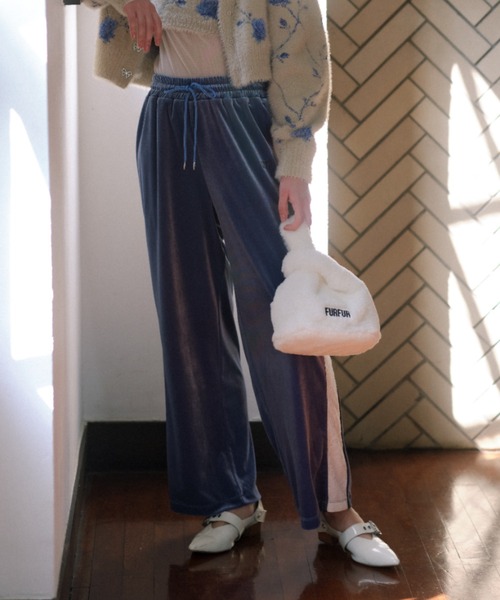 FURFUR サイドラインベロアパンツ FURFUR（ファーファー）の「サイドラインベロアパンツ（その他