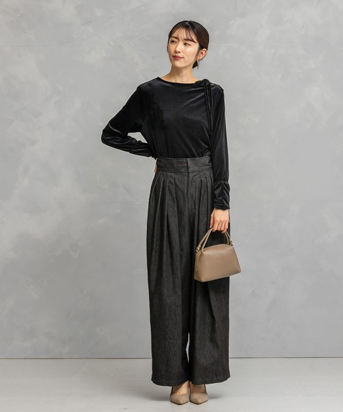 URBAN RESEARCH ROSSO WOMEN（アーバンリサーチ　ロッソ）の「シアーベロアスリットデザインカットソー（Tシャツ/カットソー・レディース・グリーン系その他/ベージュ系その他/ブラック・FREE）」の7枚目の写真