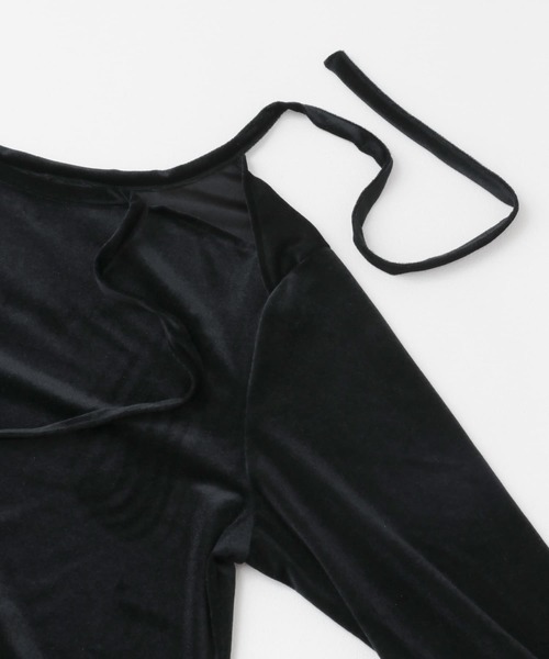 URBAN RESEARCH ROSSO WOMEN（アーバンリサーチ　ロッソ）の「シアーベロアスリットデザインカットソー（Tシャツ/カットソー・レディース・グリーン系その他/ベージュ系その他/ブラック・FREE）」の18枚目の写真