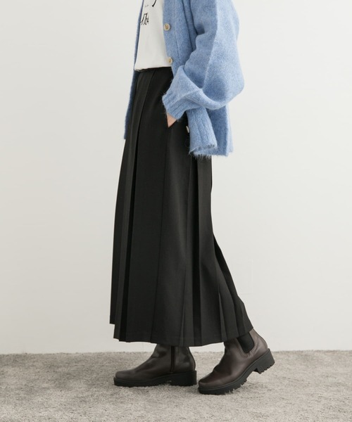 URBAN RESEARCH DOORS（アーバンリサーチドアーズ）の「『UR TECH SMOOTHLUXE』ワイドピッチプリーツスカート（スカート・レディース・ブラック/チャコールグレー/ライトカーキ・MEDIUM）」の22枚目の写真