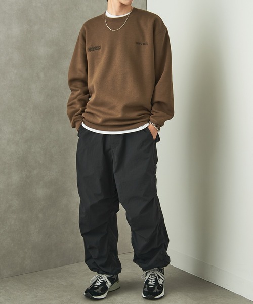 MAISON CLUB(メゾンクラブ)の「【MAISON CLUB】フロントロゴ刺繍スウェット / World Language Sweater 裏起毛 オーバーサイズ(スウェット・メンズ・ブラウン/グレー/ブラック/ホワイト・XL/L)」の10枚目の写真