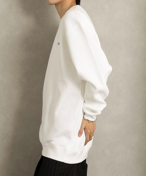 MAISON CLUB(メゾンクラブ)の「【MAISON CLUB】フロントロゴ刺繍スウェット / World Language Sweater 裏起毛 オーバーサイズ(スウェット・メンズ・ブラウン/グレー/ブラック/ホワイト・XL/L)」の16枚目の写真