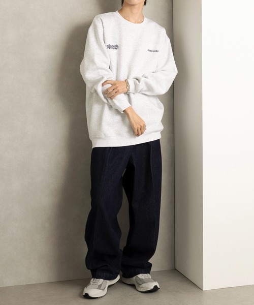 セール】【MAISON CLUB】フロントロゴ刺繍スウェット / World Language