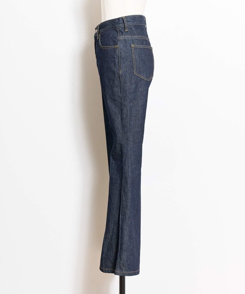 NOELA（ノエラ）の「セミフレアデニムパンツ（デニムパンツ・レディース・ダークインディゴブルー/インディゴブルー・S/M）」の14枚目の写真