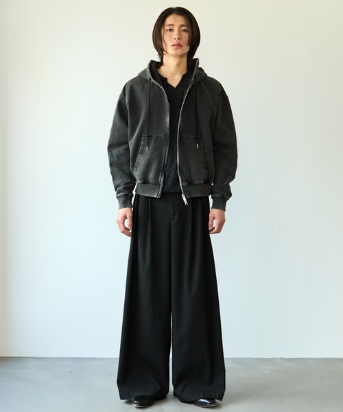 Two tuck wide straight stripe slacks / 2タックワイドストレート