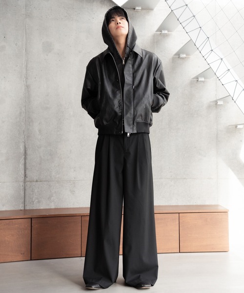 Two tuck wide straight stripe slacks / 2タックワイドストレート