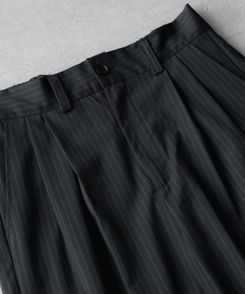 Two tuck wide straight stripe slacks / 2タックワイドストレート