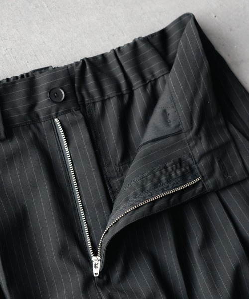 Two tuck wide straight stripe slacks / 2タックワイドストレート