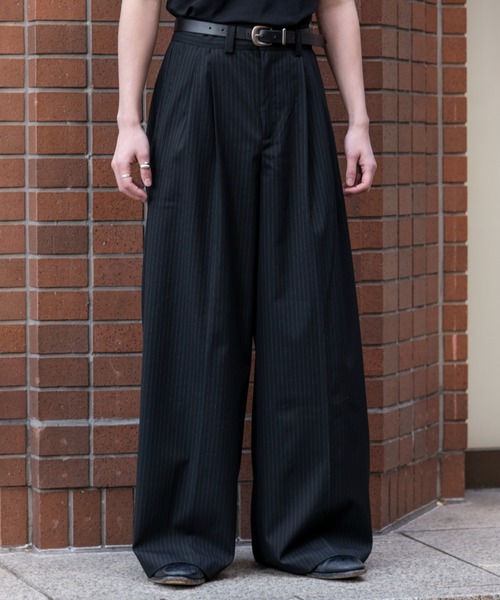 Two tuck wide straight stripe slacks / 2タックワイドストレート