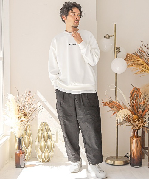 LUXSTYLE(ラグスタイル)の「フラワーグラフィックオーガンジー貼り付けプリントトレーナー(スウェット・メンズ・ホワイト/ブラック・L/M)」の15枚目の写真