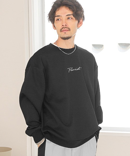 LUXSTYLE(ラグスタイル)の「フラワーグラフィックオーガンジー貼り付けプリントトレーナー(スウェット・メンズ・ホワイト/ブラック・L/M)」の8枚目の写真