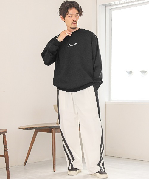 LUXSTYLE(ラグスタイル)の「フラワーグラフィックオーガンジー貼り付けプリントトレーナー(スウェット・メンズ・ホワイト/ブラック・L/M)」の11枚目の写真