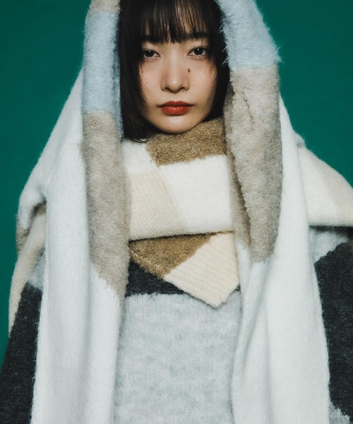 KBF（ケイビーエフ）の「ブロックチェックニット（ニット/セーター・レディース・ベージュ系その他/ホワイト系その他/グレー系その他・ONE）」の19枚目の写真