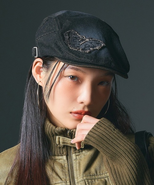 X-girl（エックスガール）の「BUTTERFLY PATCH HUNTING CAP（ハンチング/ベレー帽・レディース・ライトインディゴブルー/ブラック・ONE SIZE）」の2枚目の写真